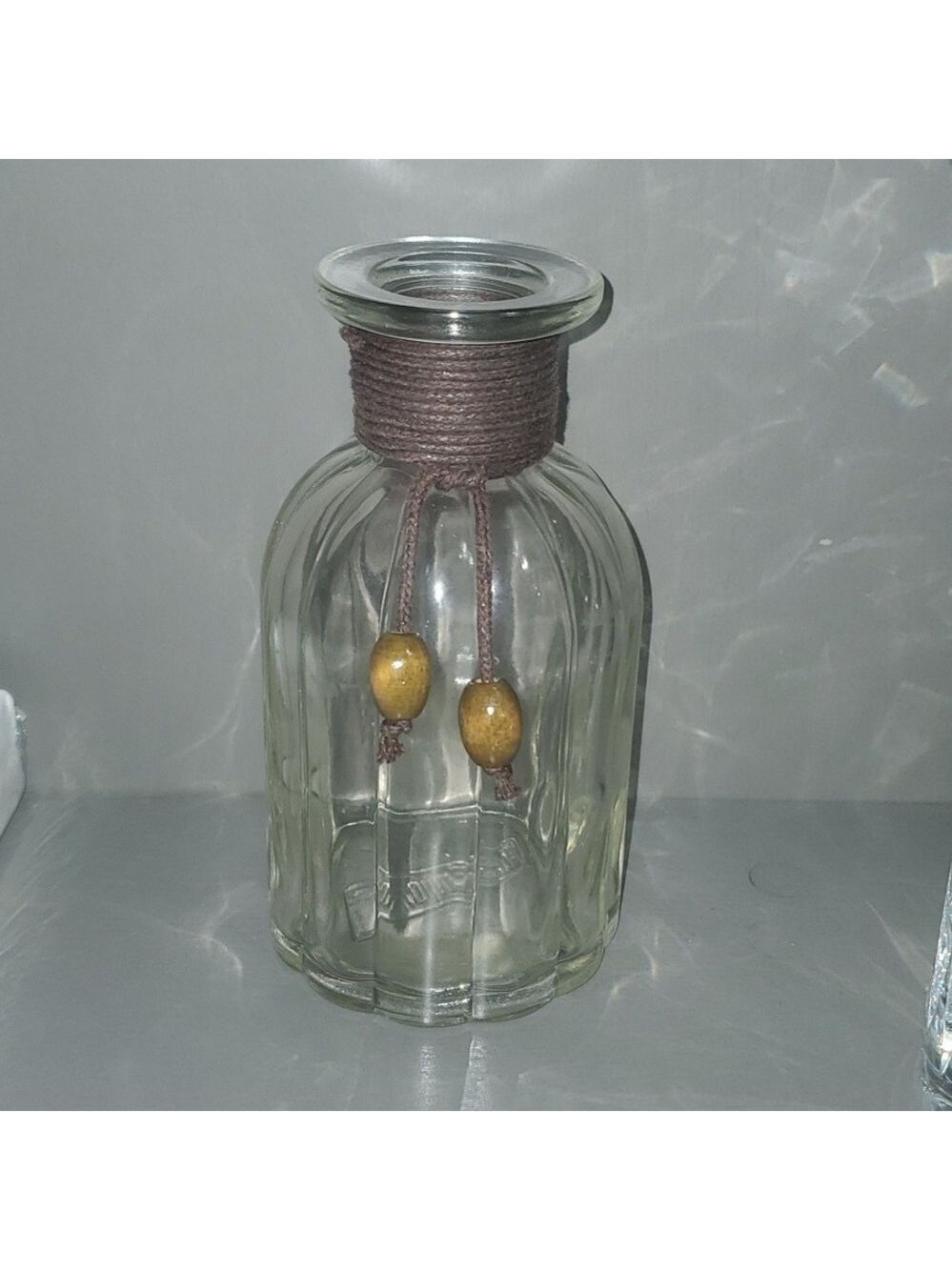 Pier 1 Glass Ribbed Pattern Art Deco Vase Infusion‎ Incense Stick Brown Accents